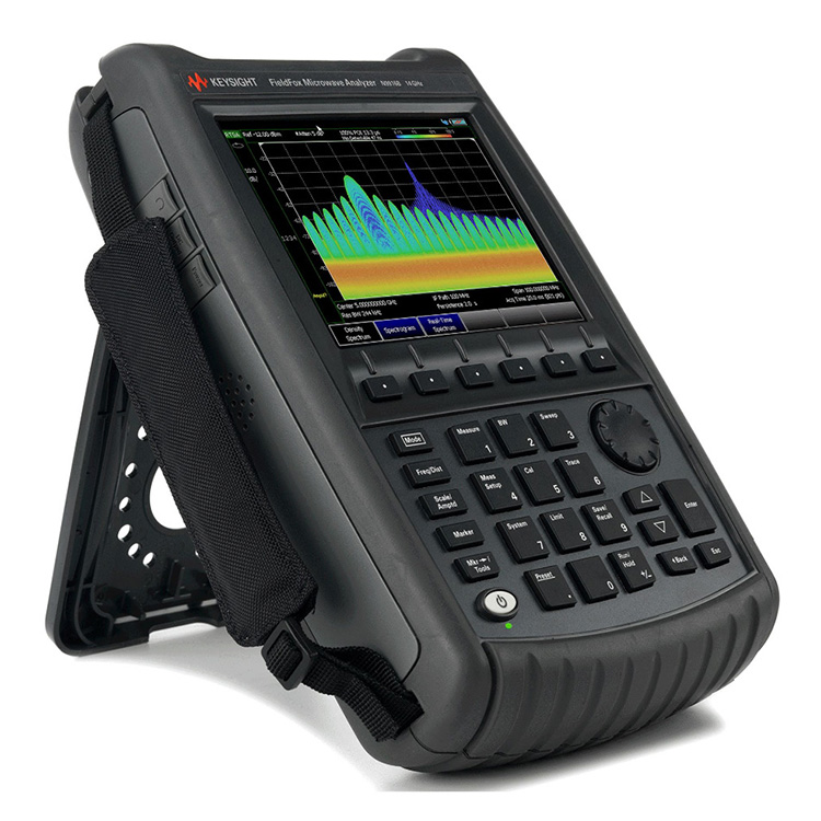 Ręczny mikrofalowy analizator widma FieldFox N9916B