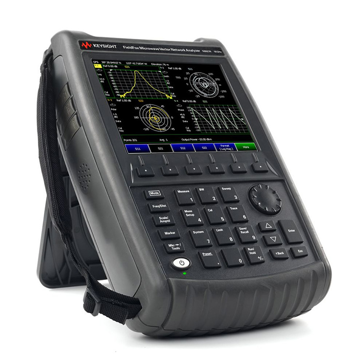 Ręczny mikrofalowy analizator widma FieldFox N9927A